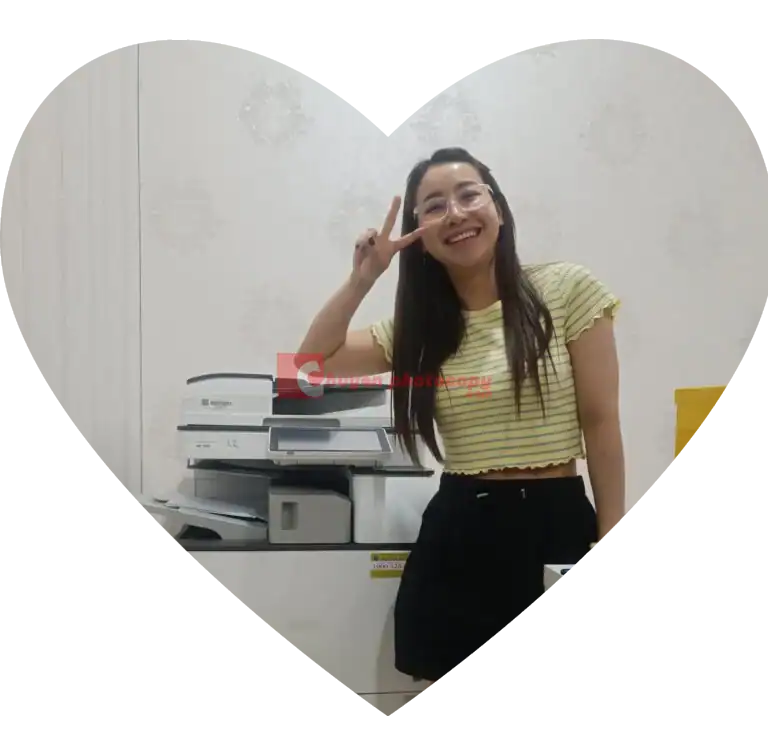 Giao máy photocopy cho chị Thảo