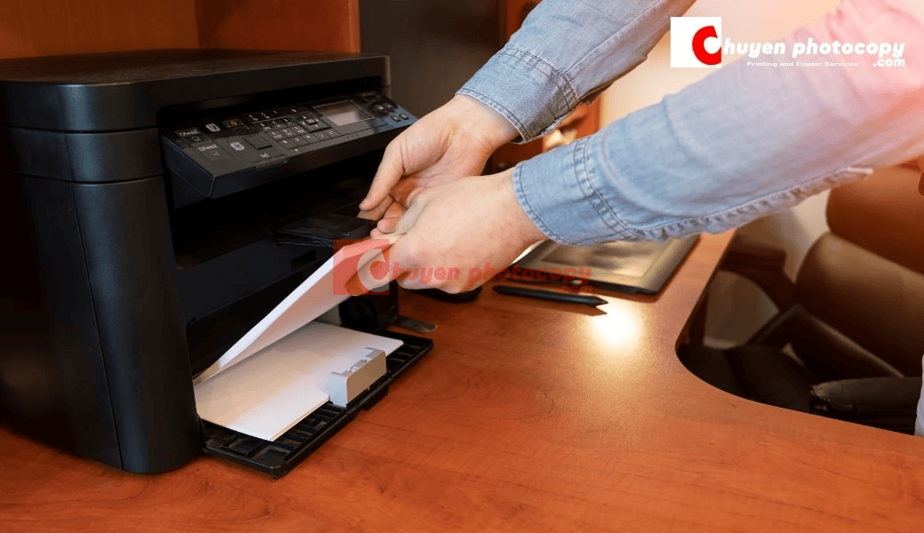 Xếp giấy vào khay in chuẩn xác